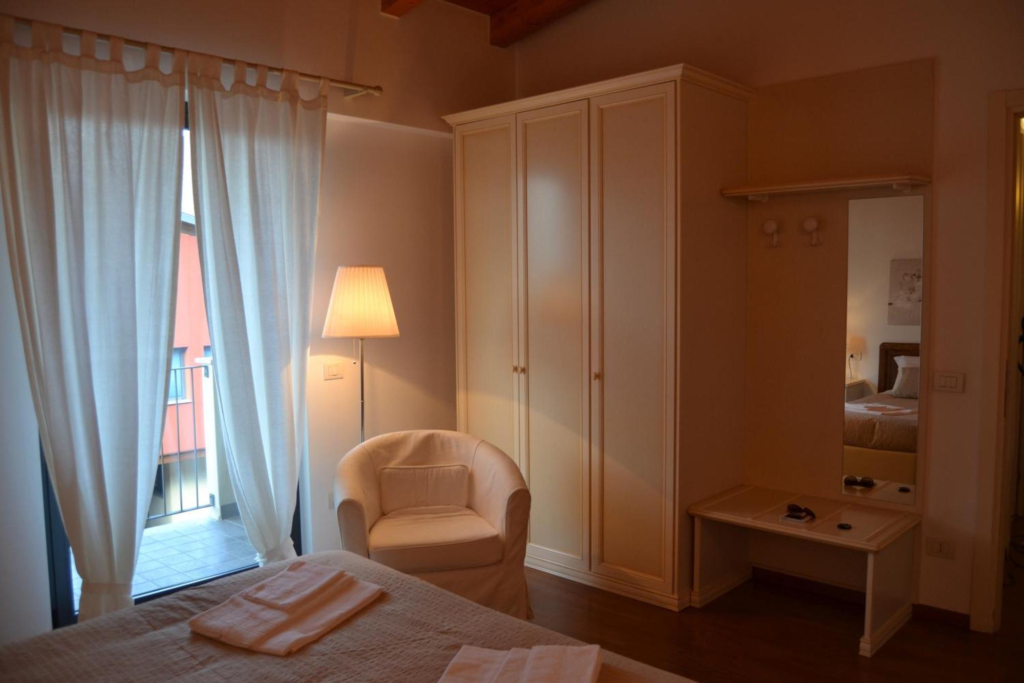 Residence I Fiori Piantedo Εξωτερικό φωτογραφία
